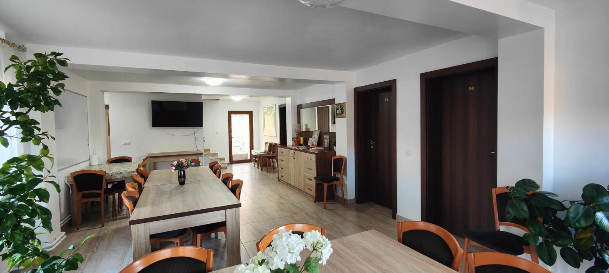 Pensiunea Valea Toplitei Rosia Экстерьер фото