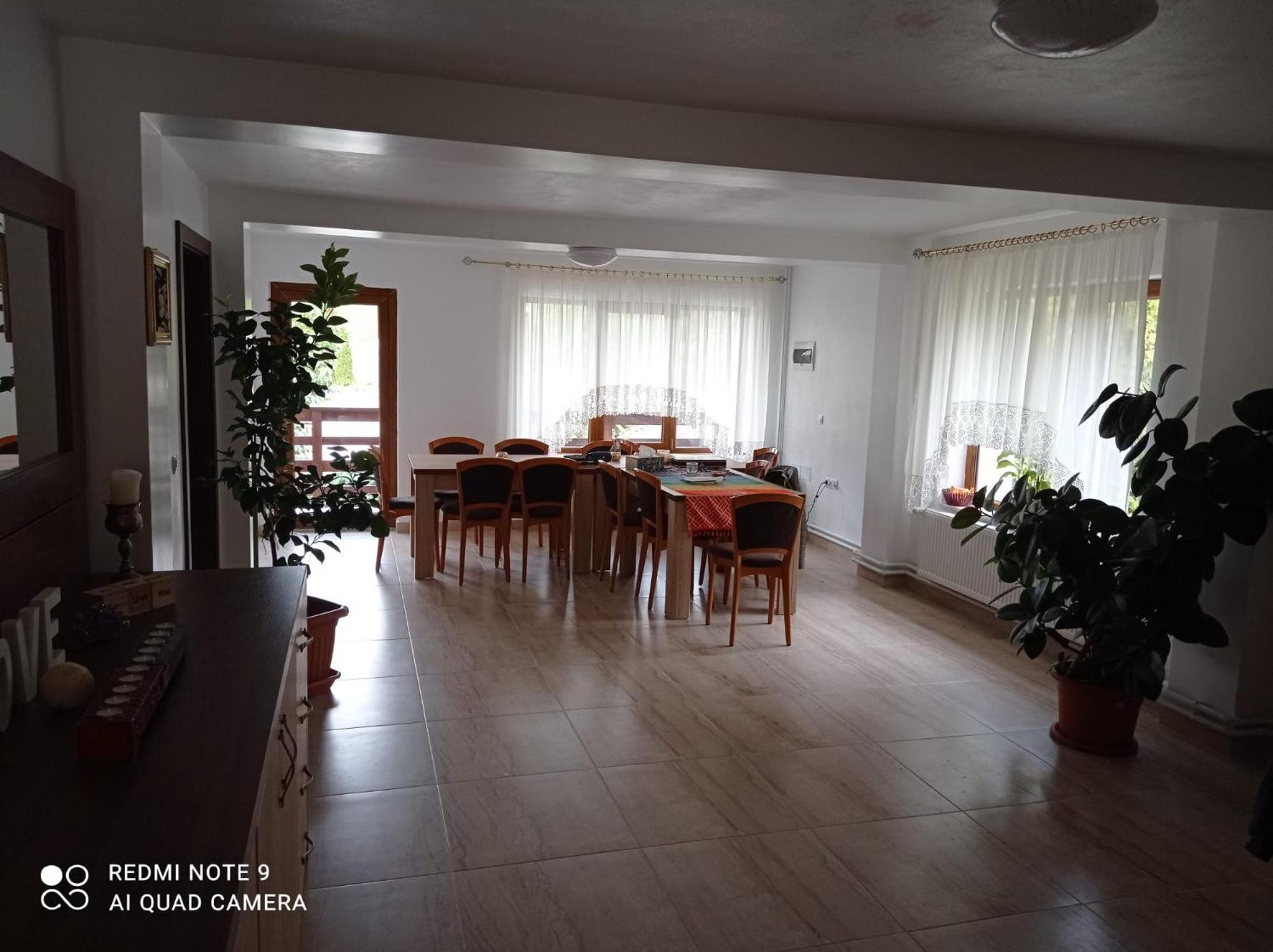 Pensiunea Valea Toplitei Rosia Экстерьер фото